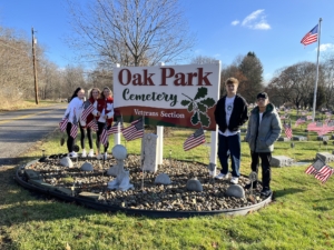 New Castle Rotary Donating Time